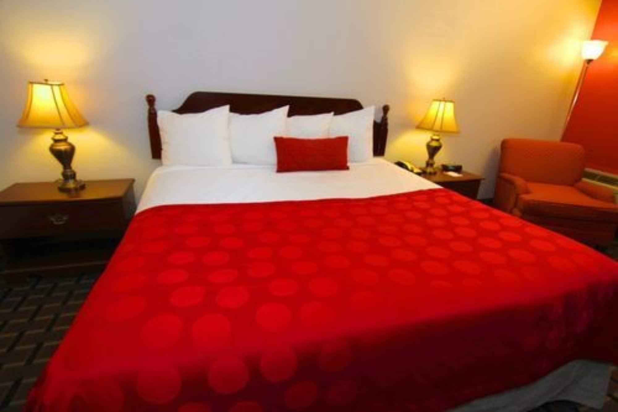 Ramada By Wyndham Henderson/Evansville Extérieur photo