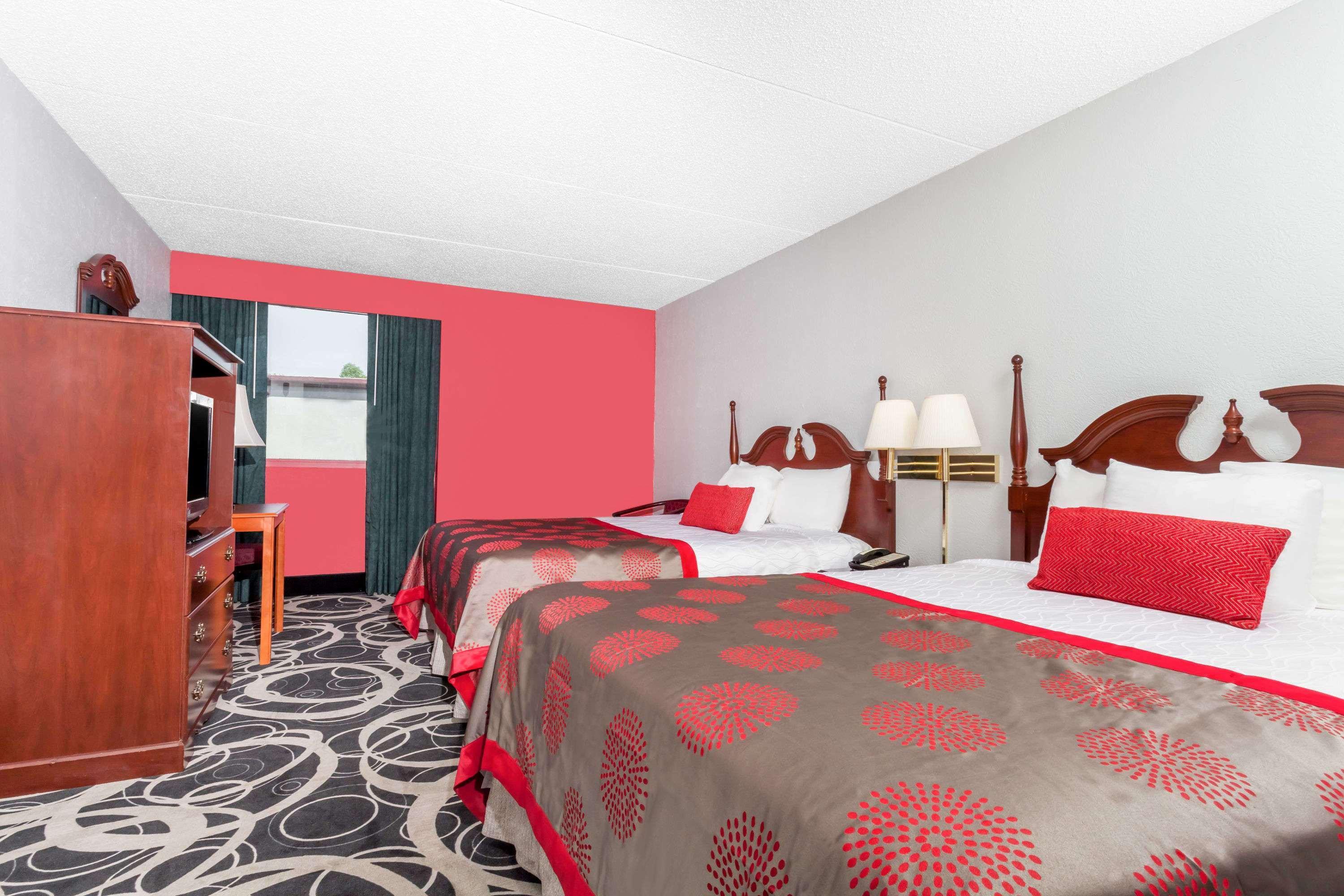 Ramada By Wyndham Henderson/Evansville Extérieur photo