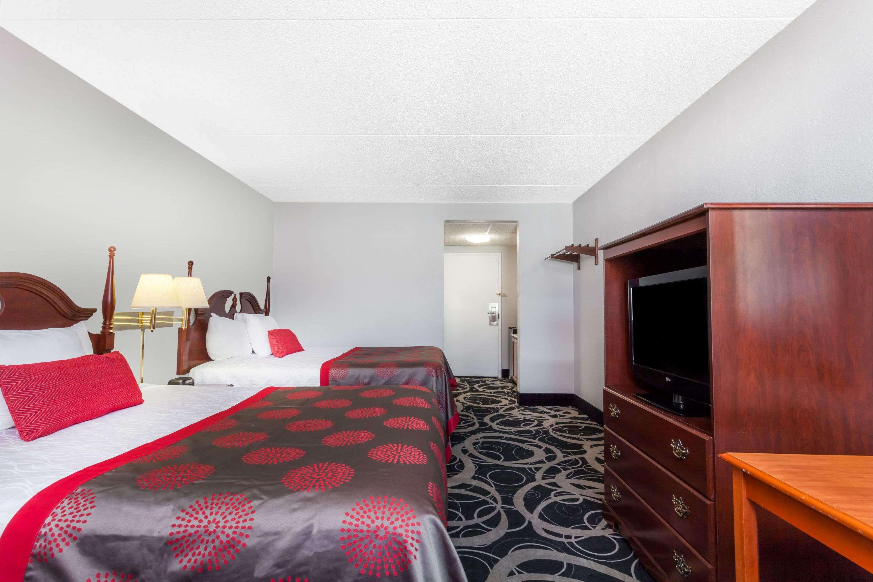 Ramada By Wyndham Henderson/Evansville Extérieur photo