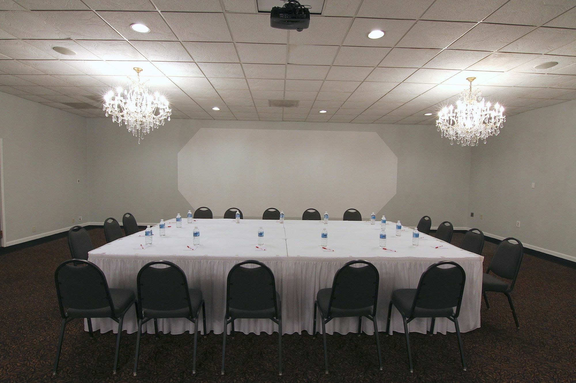 Ramada By Wyndham Henderson/Evansville Extérieur photo